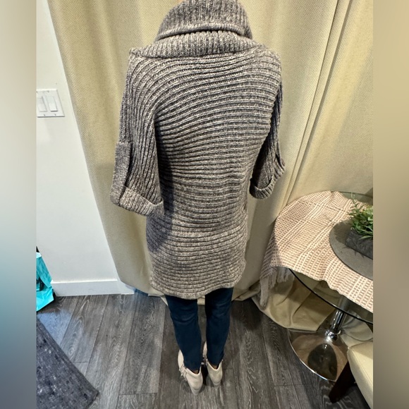 PTP 21”. Like 33 inches. Has One small flaw photos. - Picture 2 of 5